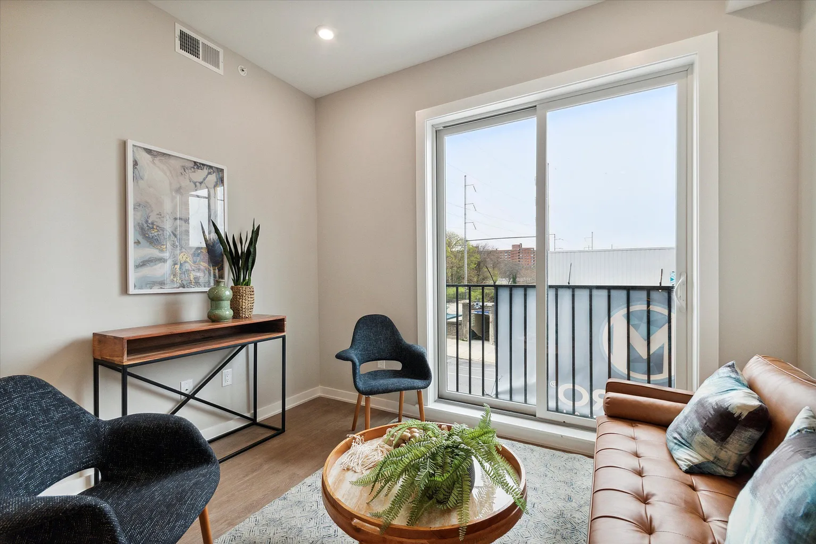 Philadelphia Apartment: 308 W Chelten Ave