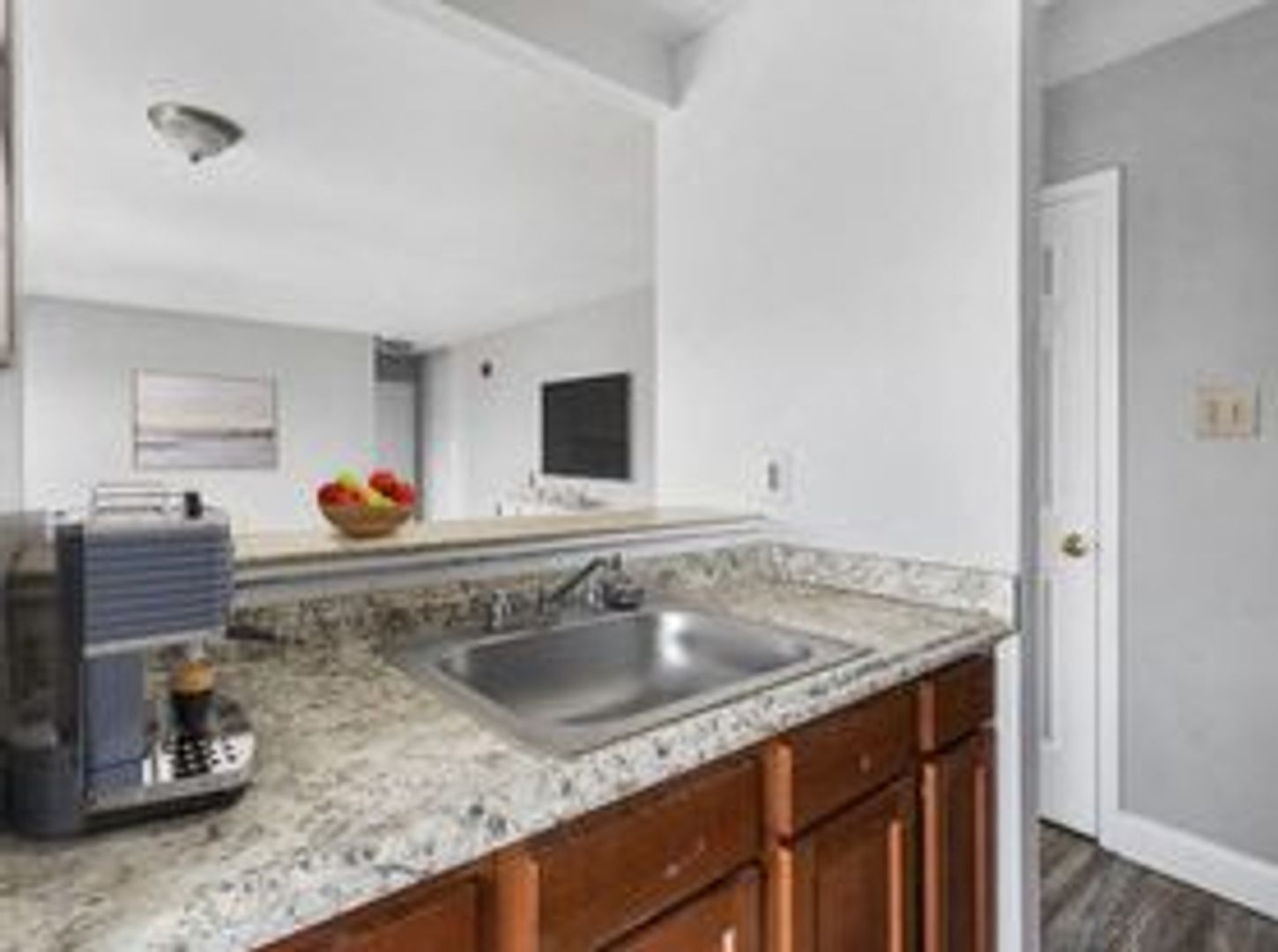 Philadelphia Apartment: 4713 Penn St