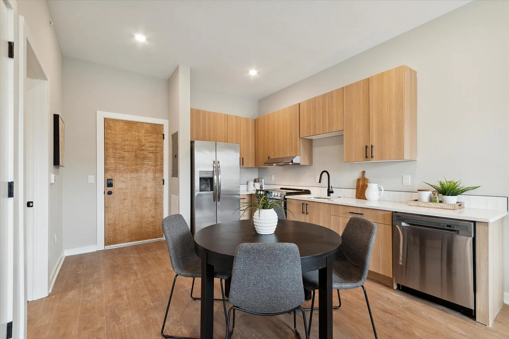 Philadelphia Apartment: 308 W Chelten Ave