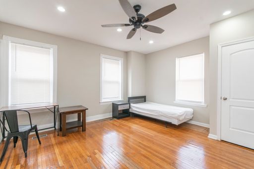 Affordable SRO Room for Rent | 917 W Duncannon Ave – photo 1