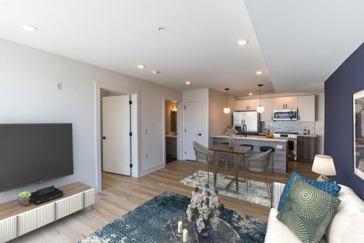 1 Bedroom Apartment – 629 W Girard Ave, Philadelphia, PA 19123