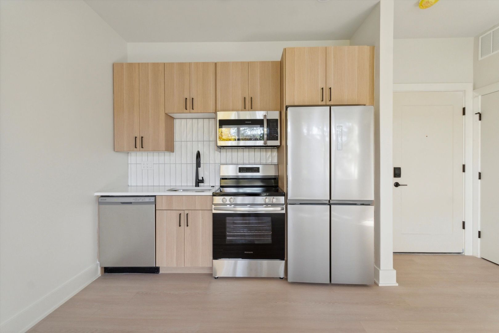 Philadelphia Apartment: 5521 Wayne Ave