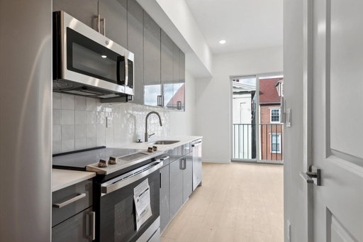 Live Exceptionally at The Vine on 12th – Luxury Living in Philadelphia’s Chinatown — Accepting ALL PHA voucher holders – photo 1
