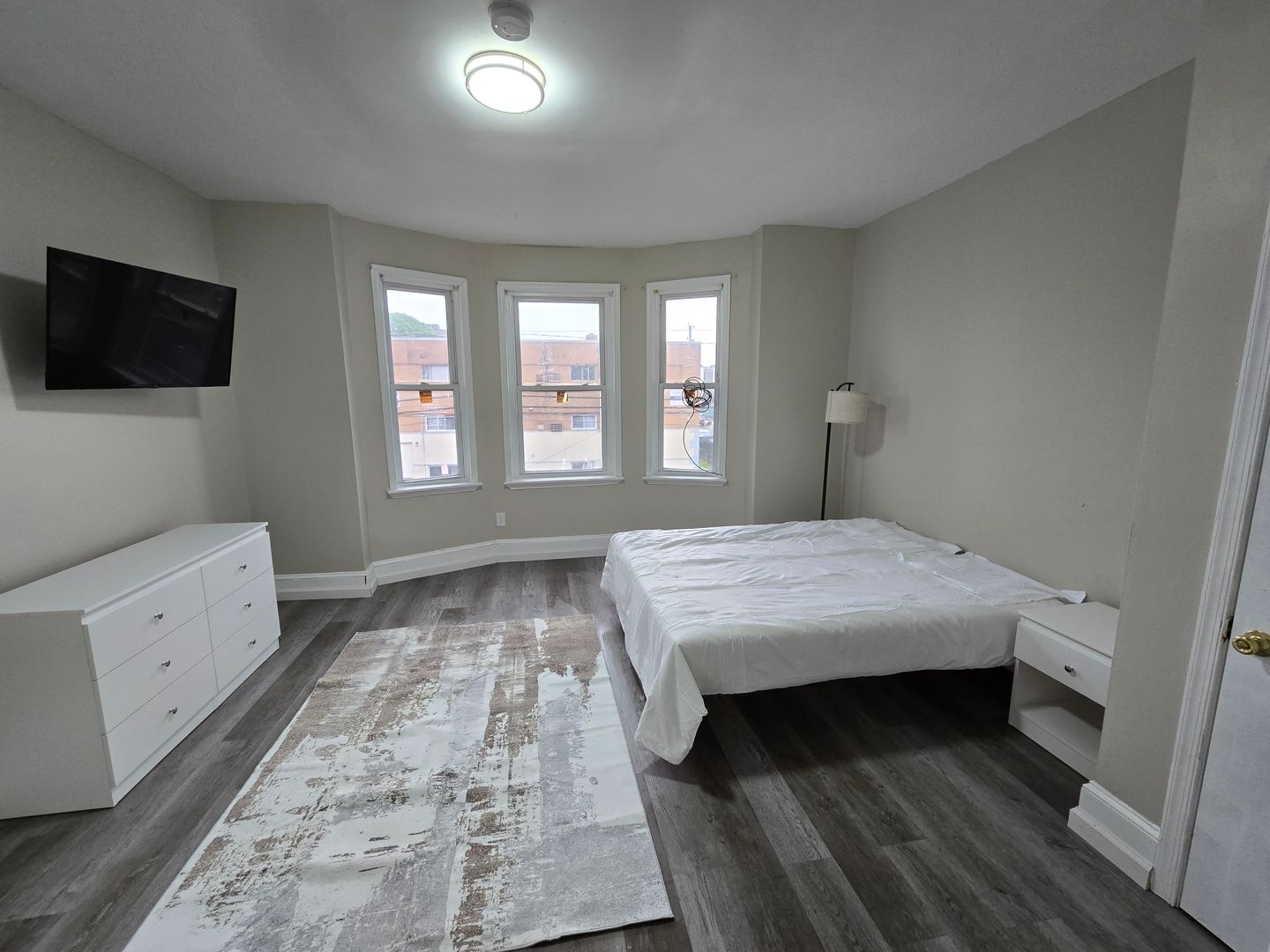 Philadelphia Apartment: 4915 N 13th St