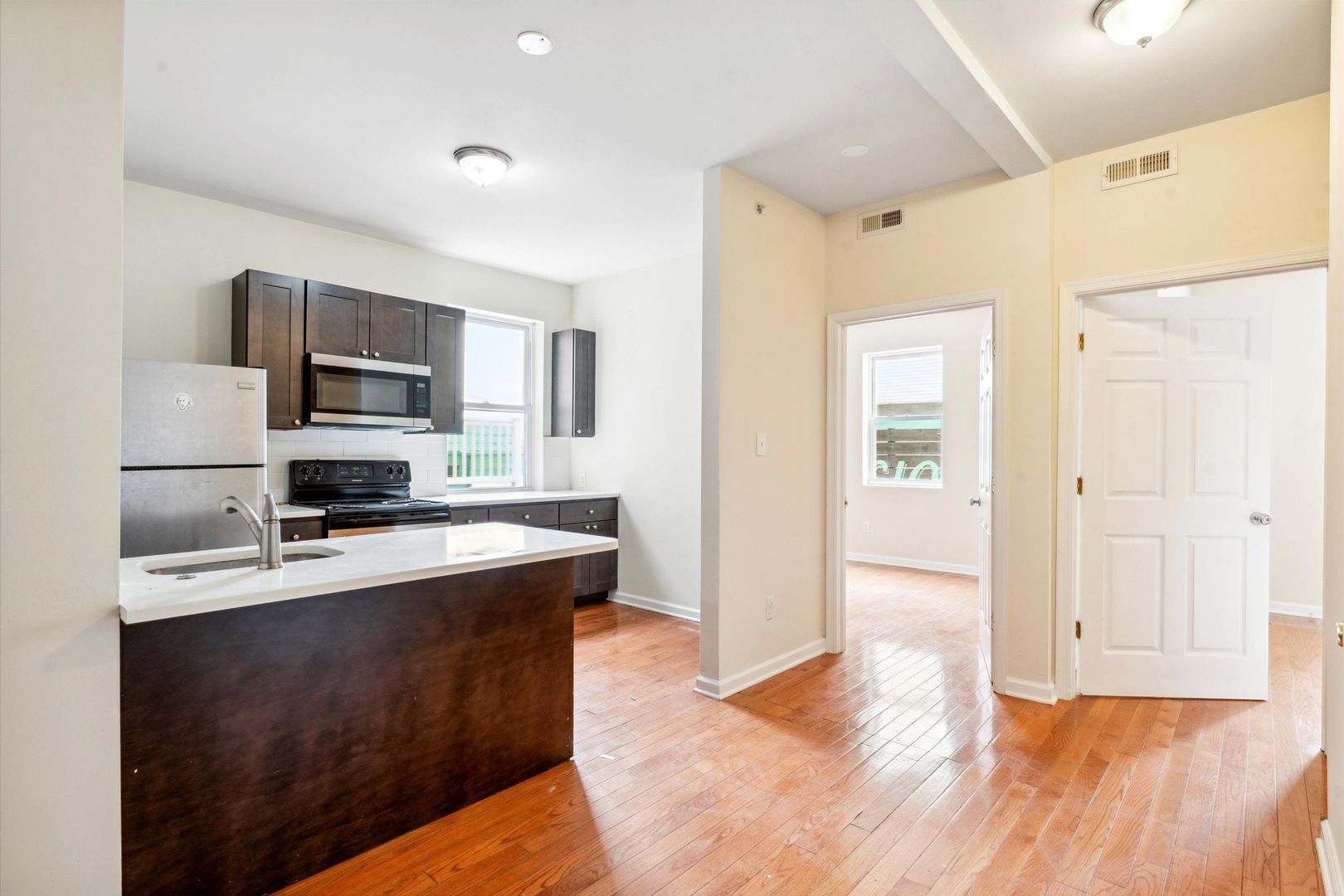 Philadelphia Apartment: 1519-21 N 16th St
