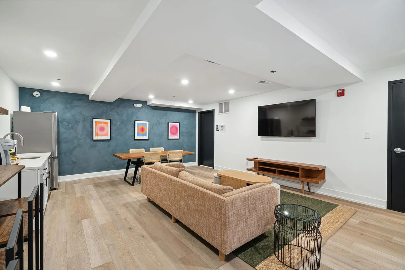 Philadelphia Apartment: 901 Leland St.