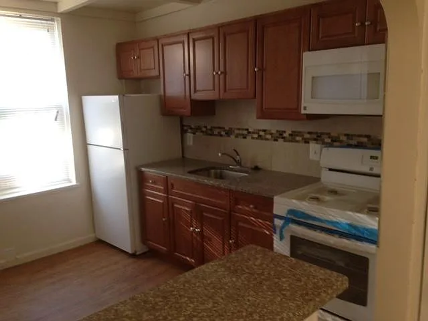 Philadelphia House: 2006 Bridge St