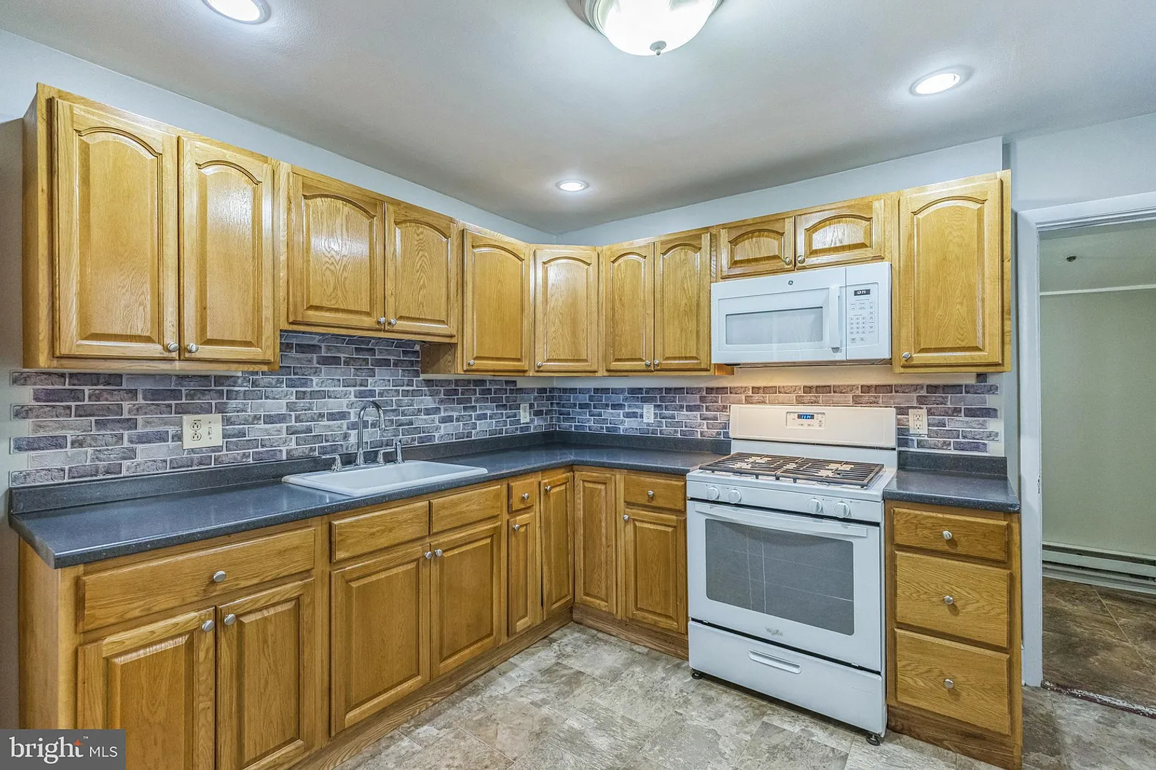 Philadelphia House: 1528 S 29th St