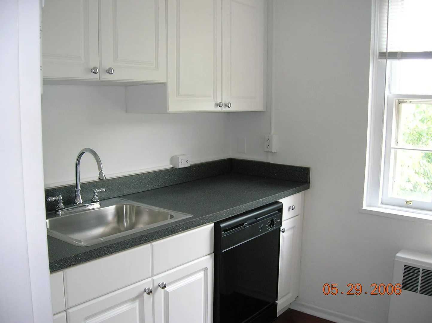 Philadelphia House: 734 North Terrace