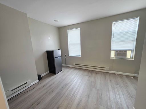 Studio Apartment – 4821 Griscom St, Philadelphia, PA 19124