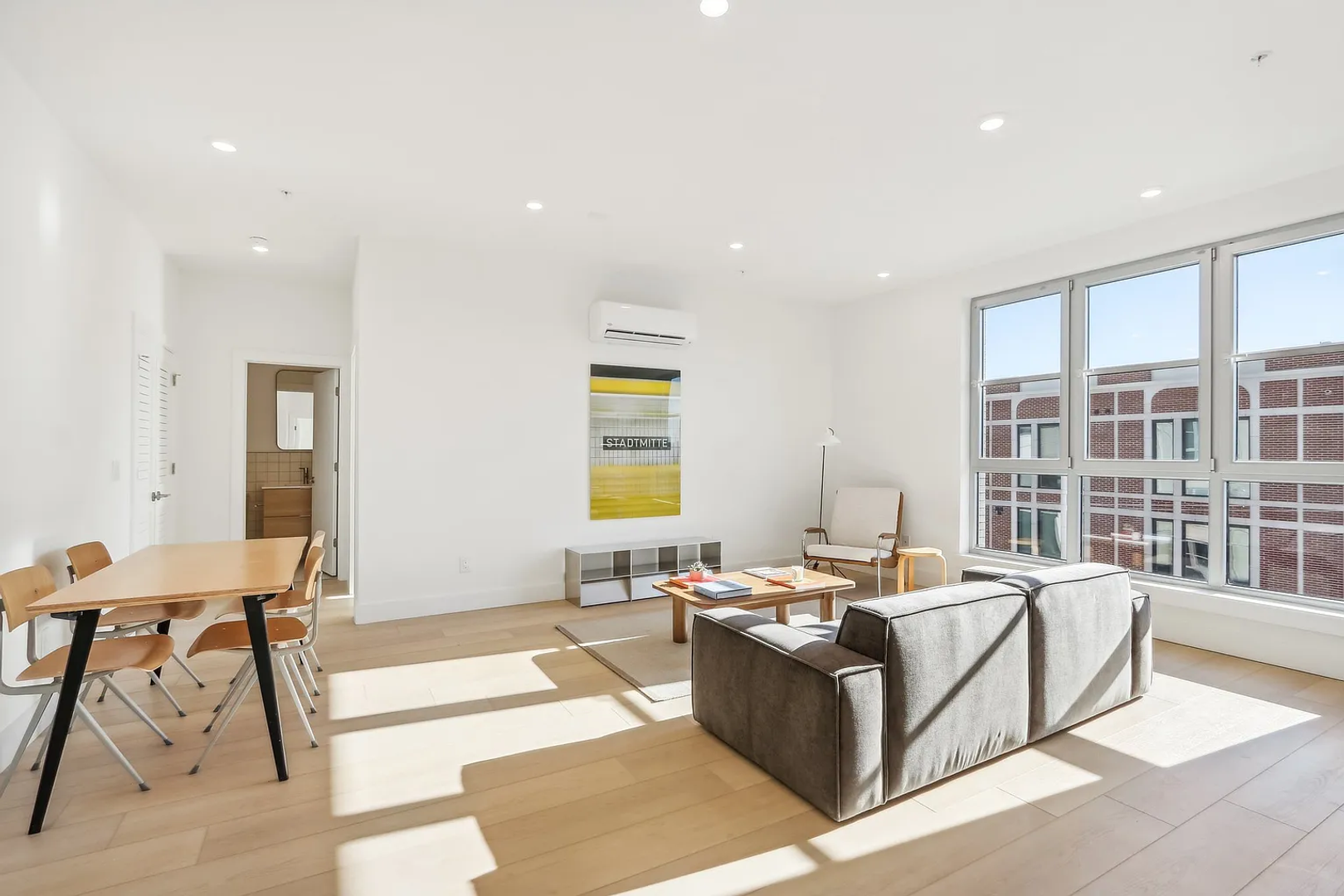 Philadelphia Apartment: 2406 Frankford Ave