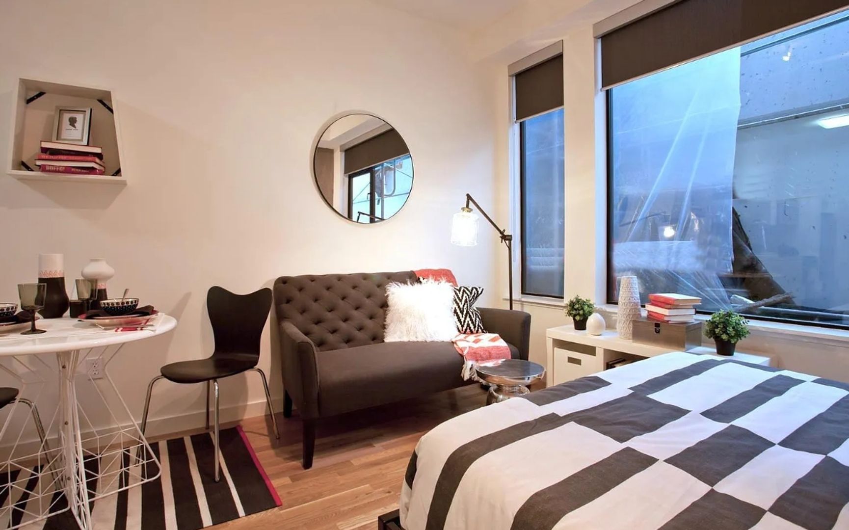 San Francisco Apartment: 277 Golden Gate Avenue