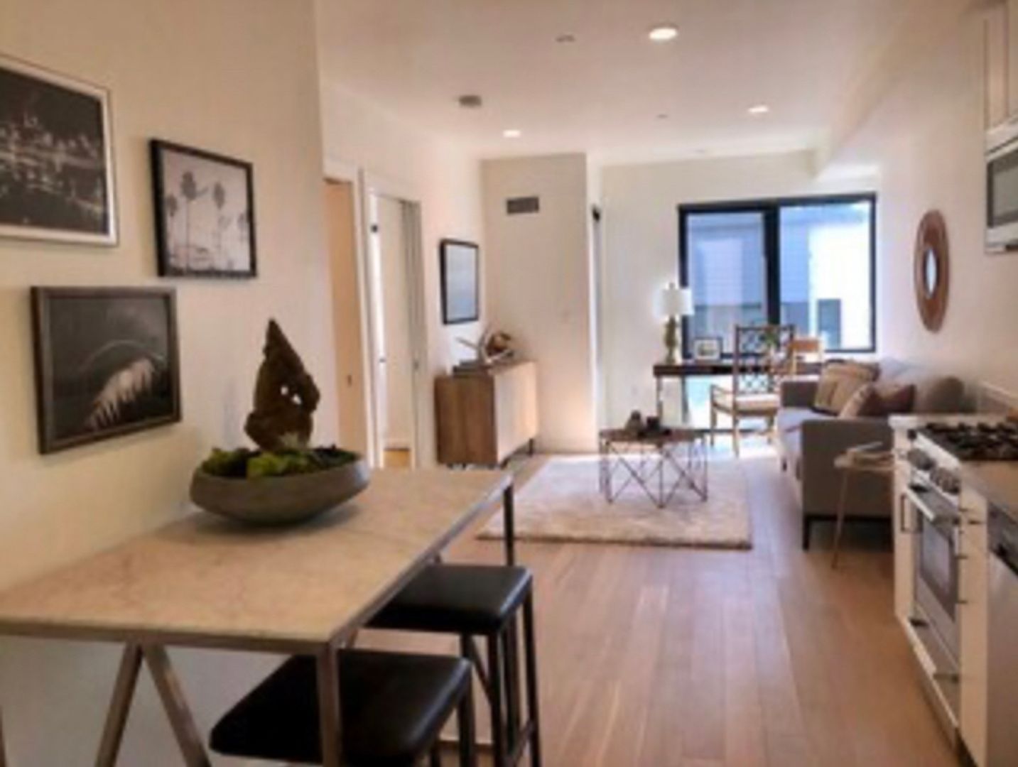 San Francisco Apartment: 915 Minna