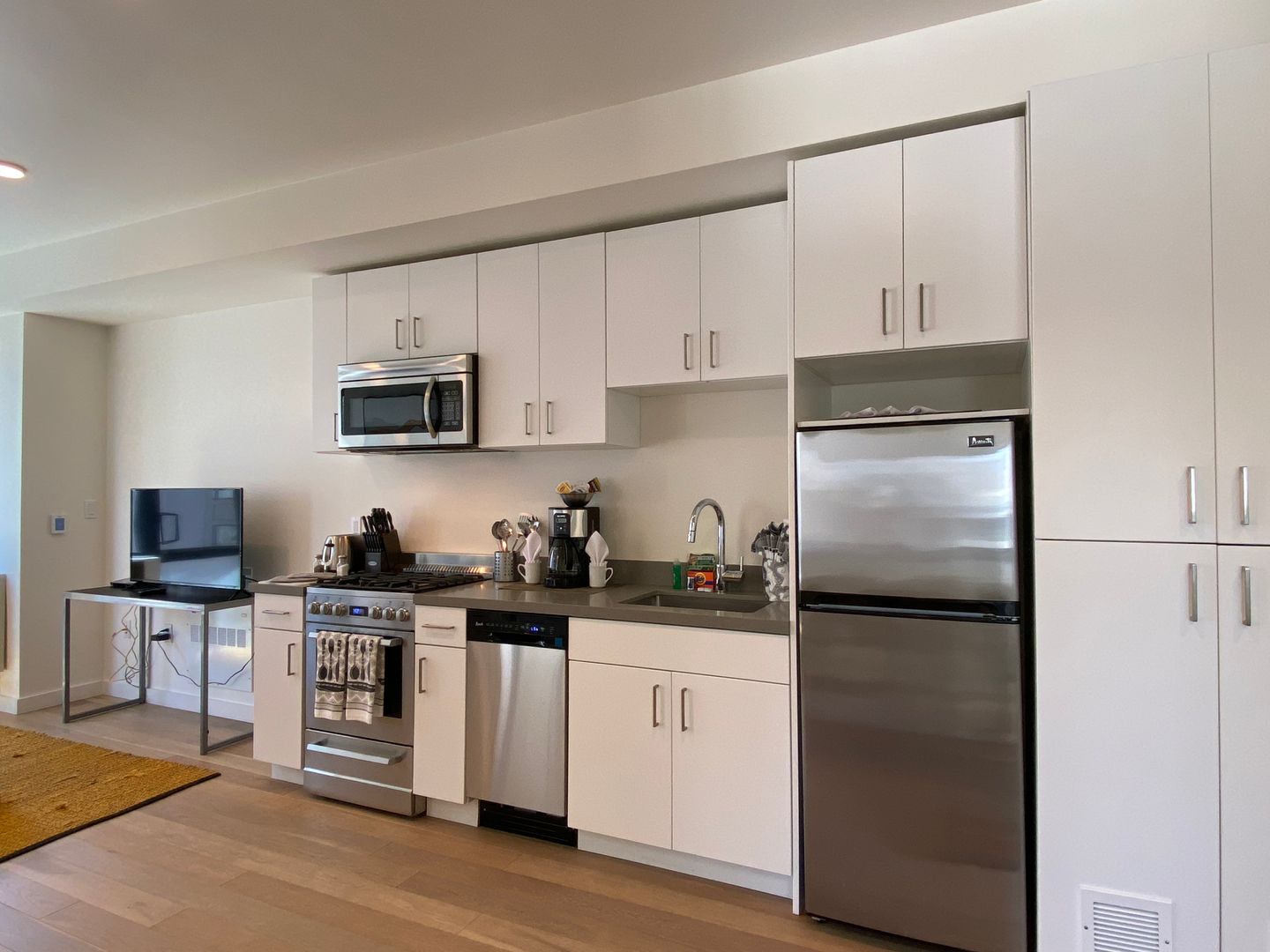 San Francisco Apartment: 915 Minna