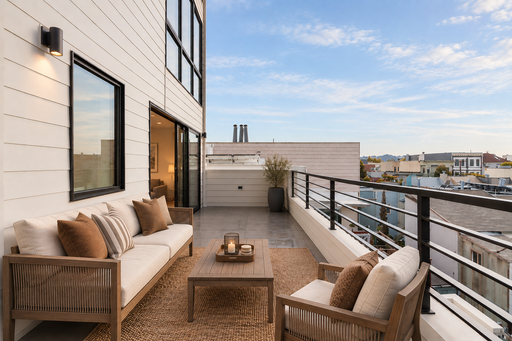 1/1 with private patio and in-unit laudry – photo 1