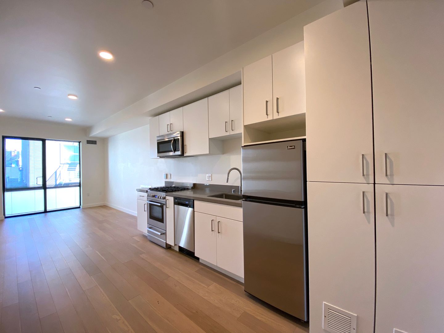 San Francisco Apartment: 915 Minna