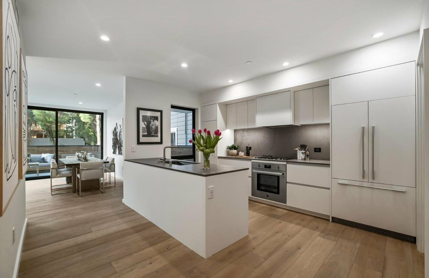San Francisco Apartment: 1458 Broadway