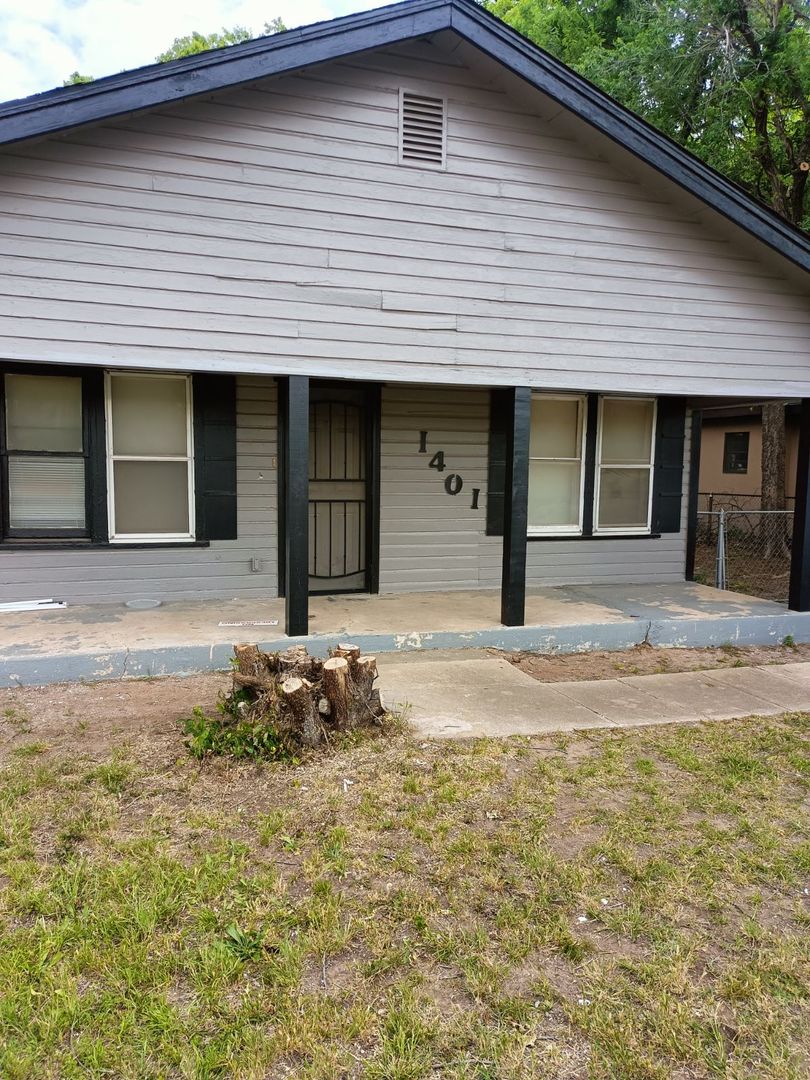 Oklahoma City House: 1401 NE 22nd St