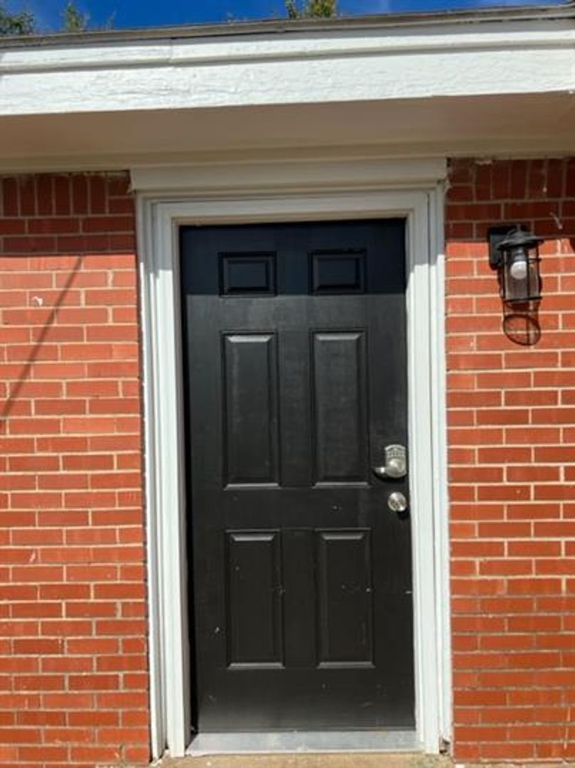 Oklahoma City House: 2821 SW 33rd