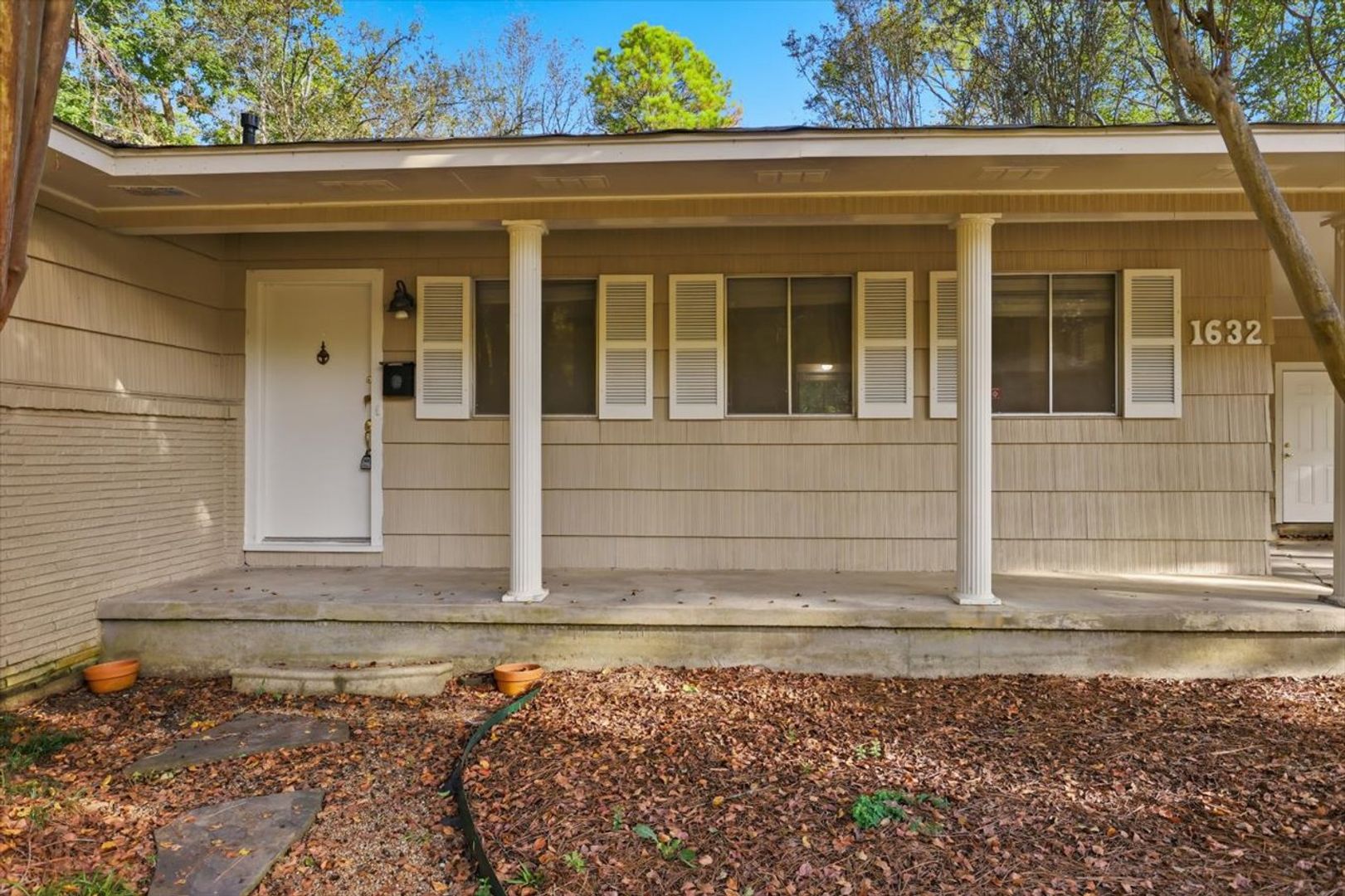 1632 Winchester Street 3 of 12