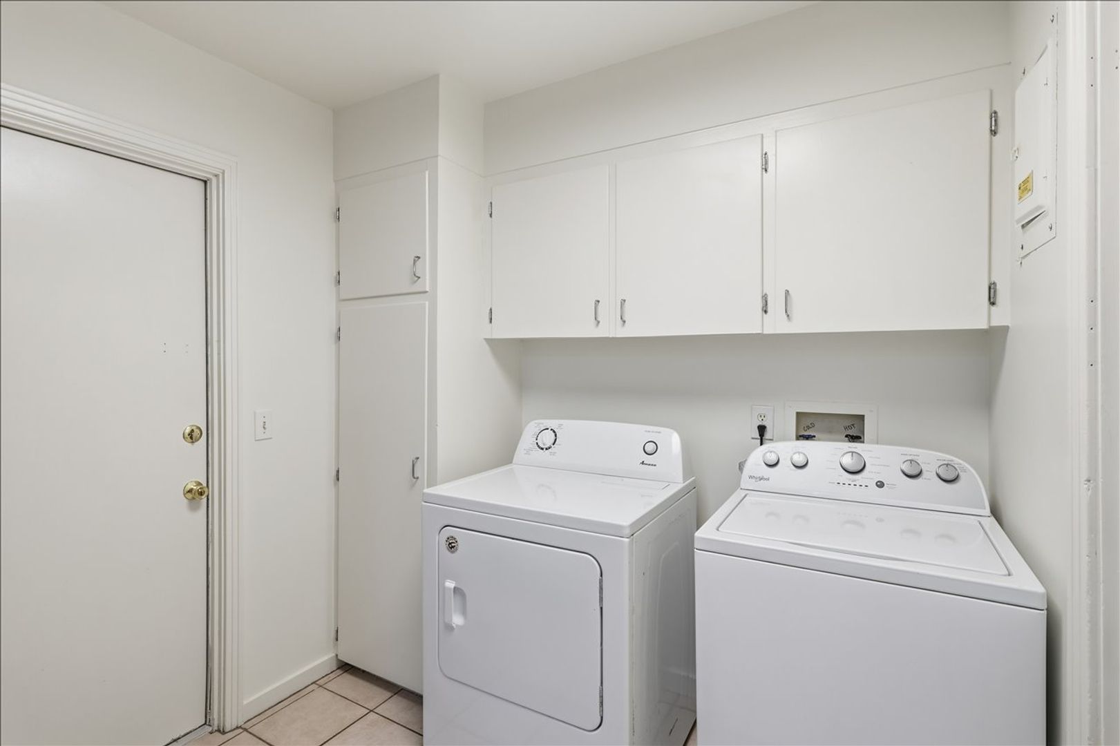 Laundry room at 1632 Winchester Street