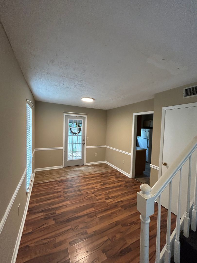 900 Whitworth Street * 3 of 12