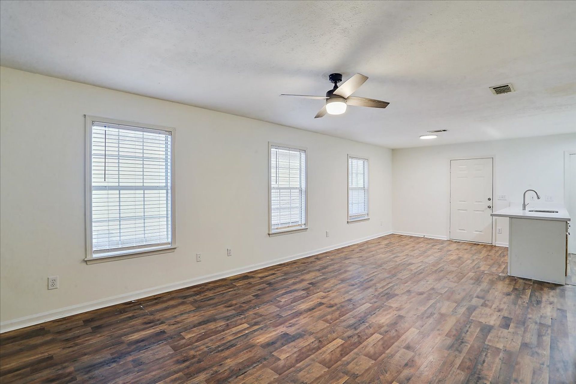 2-Bedroom, 2-Bath Townhome in Brandon 5 of 12