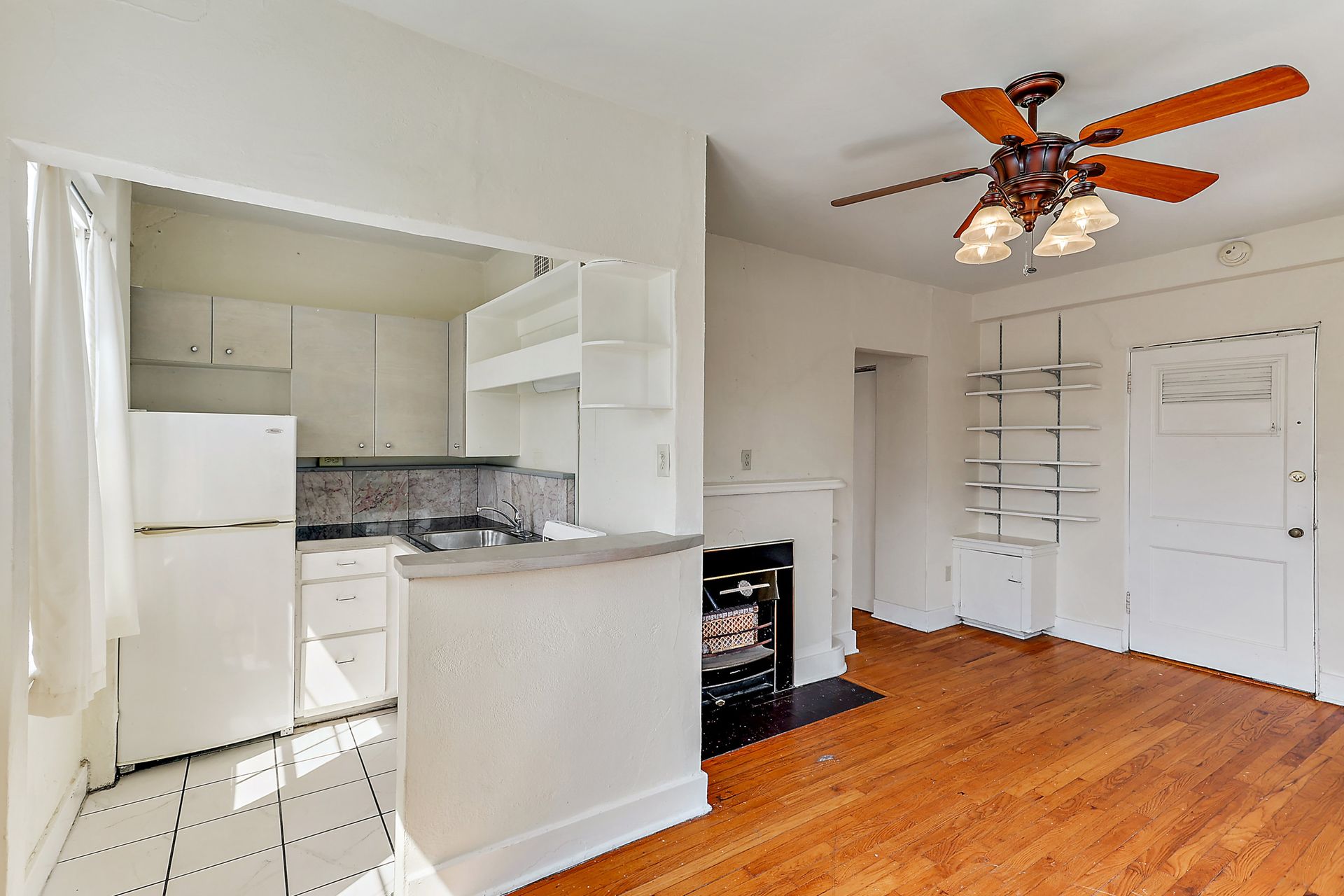 One-Bedroom in Belhaven! 3 of 12