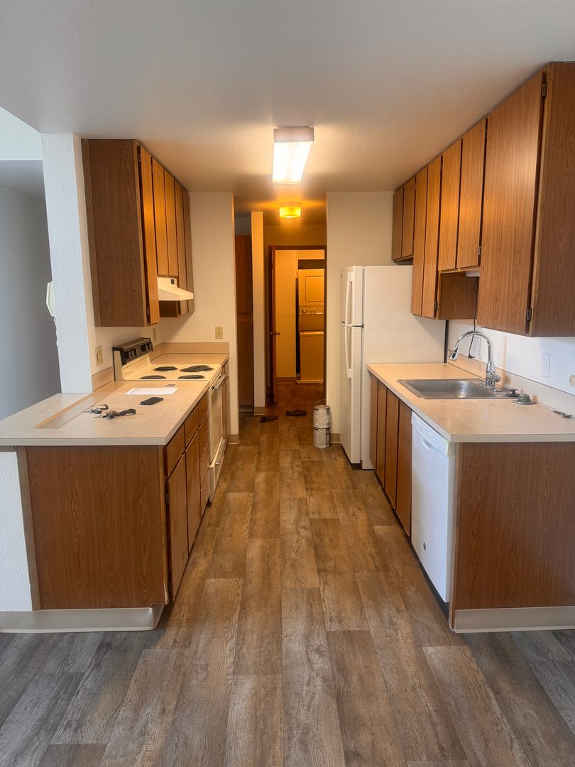 Seattle Apartment: 1901/1903 NE 85th