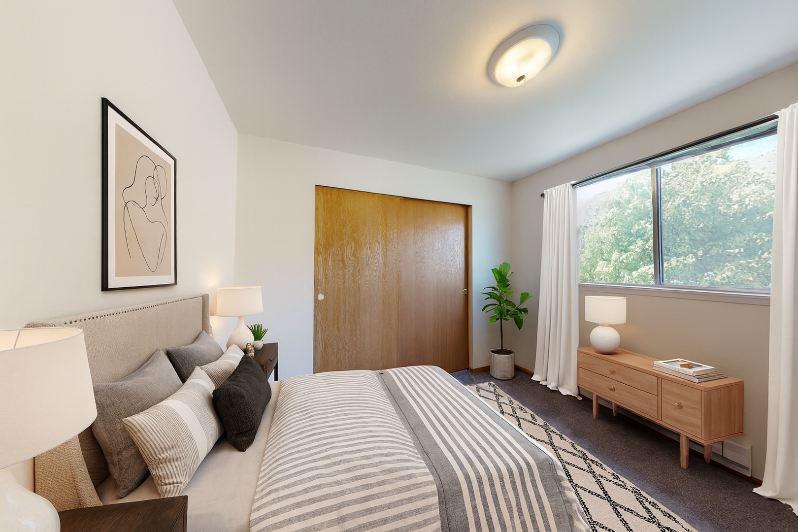 Seattle Apartment: 4219 7th Ave NE