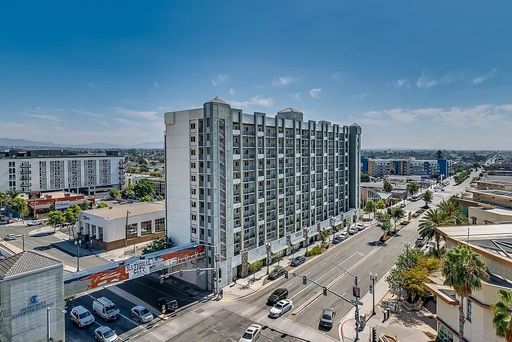 Lovely 1 bedroom overlooking San Diego bay
