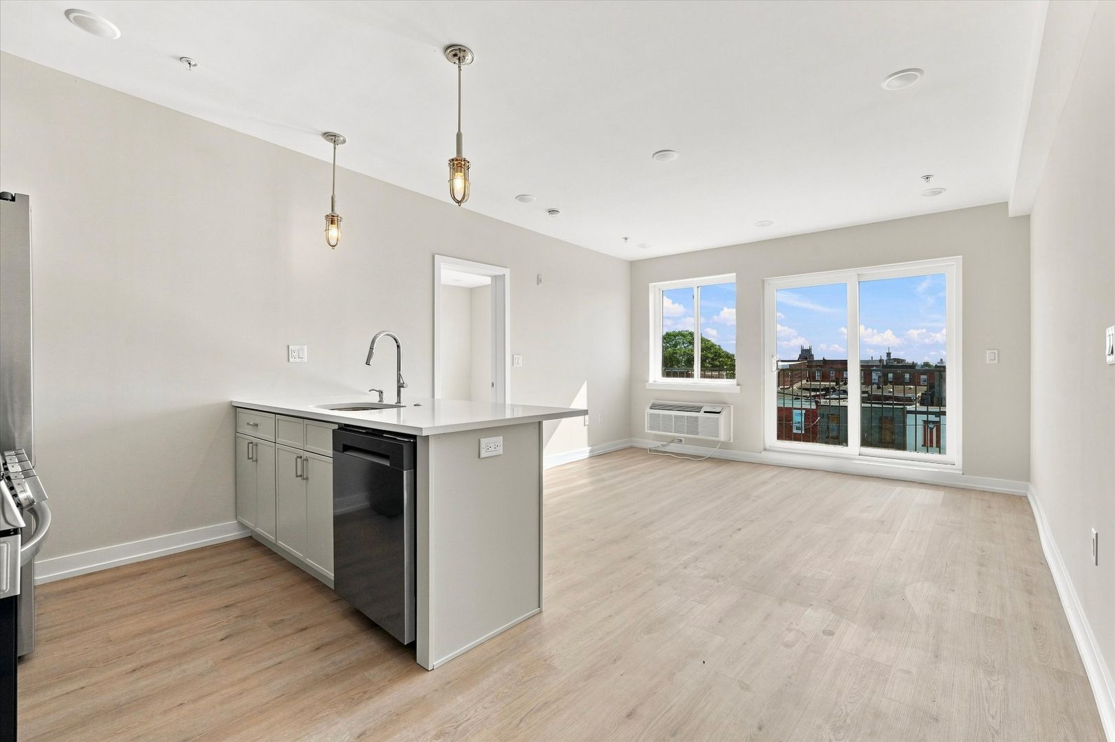Philadelphia Apartment: 2523 N Fairhill St