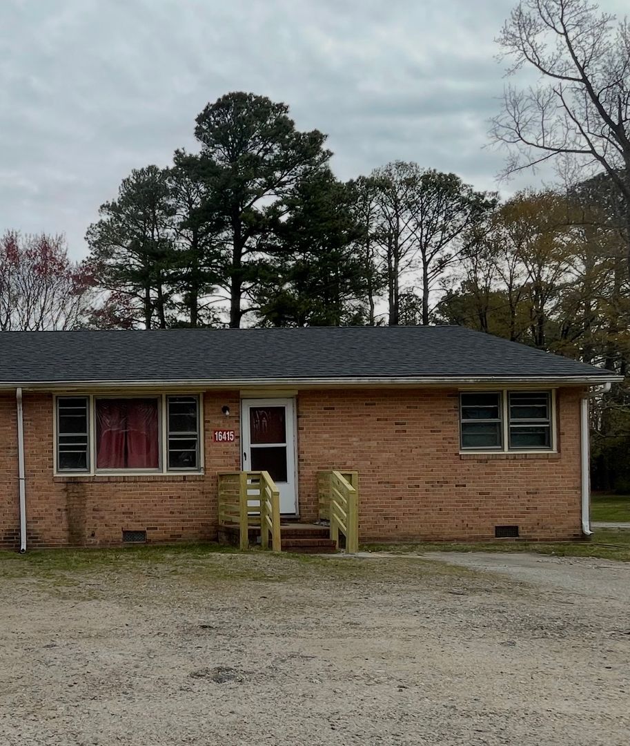 Chester House: 16415 Harrowgate Road