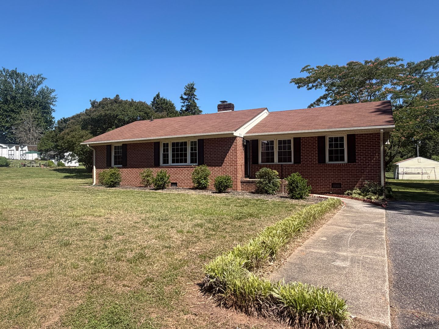 Prince George House: 2703 Toronto Lane