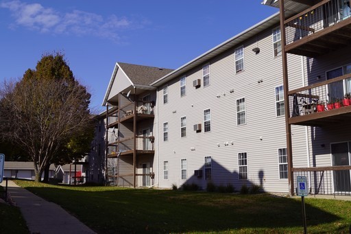 Limited-Time Special: $886/mo – photo 1
