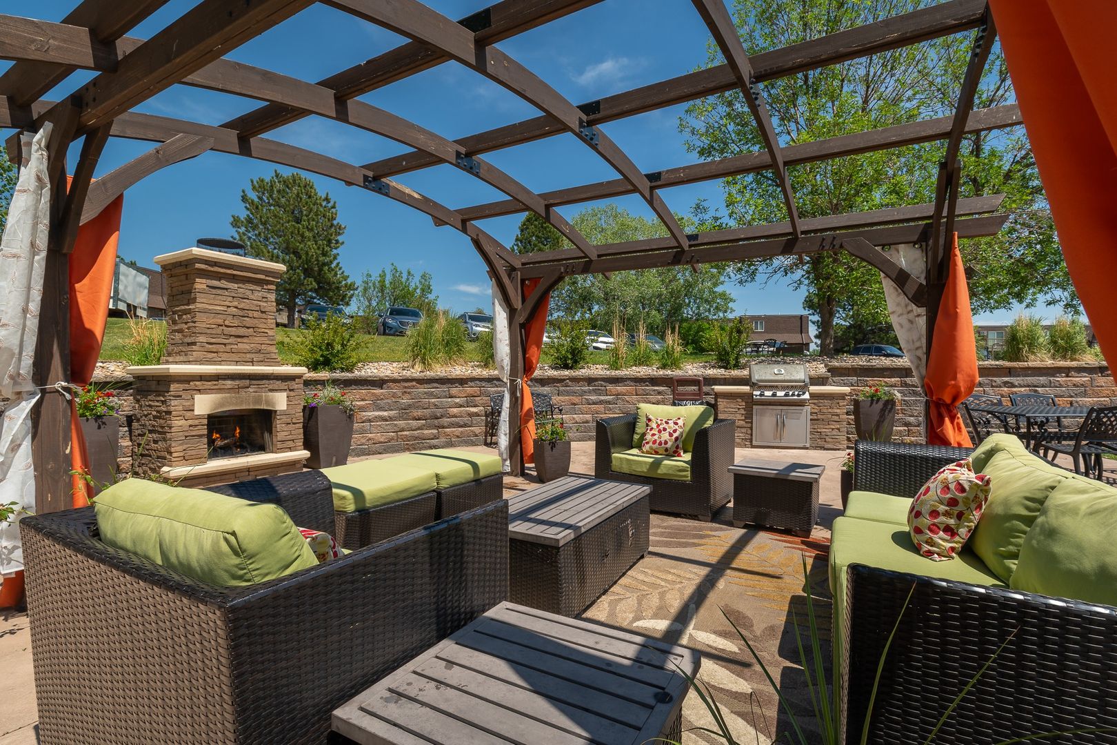 Rapid City Apartment: 761 E Anamosa St