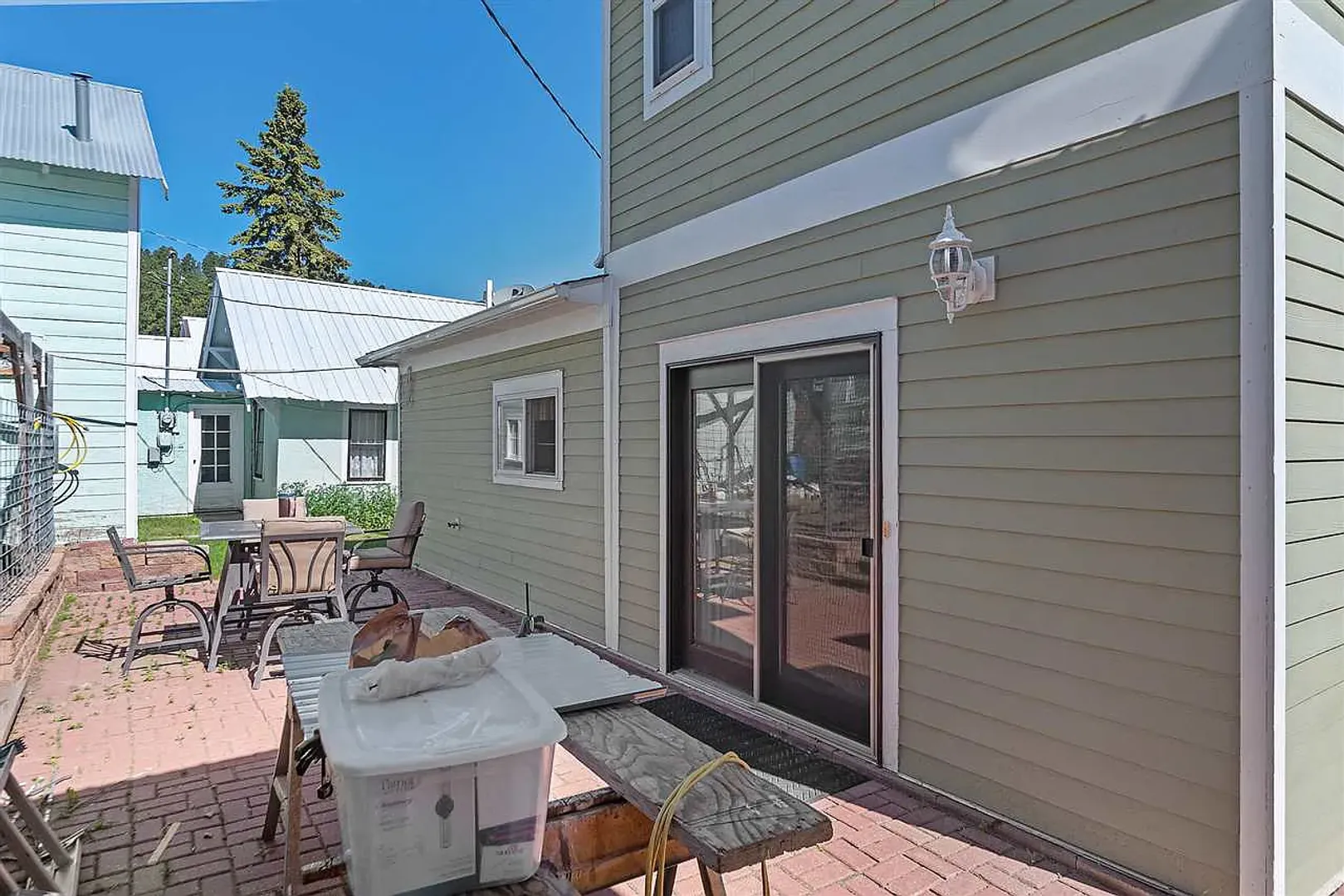 3 Bed/3 Bath in Lead!