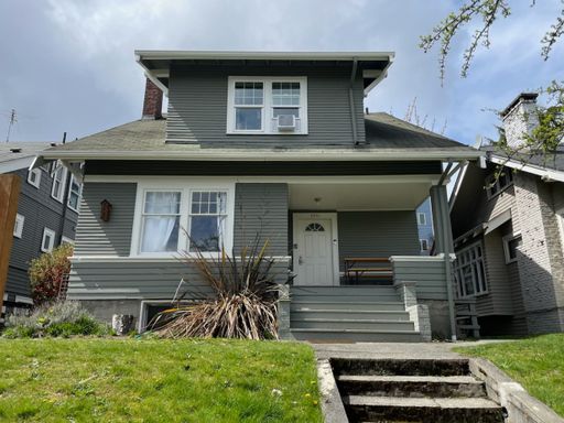 13-14 Bedroom House on 19th – photo 1