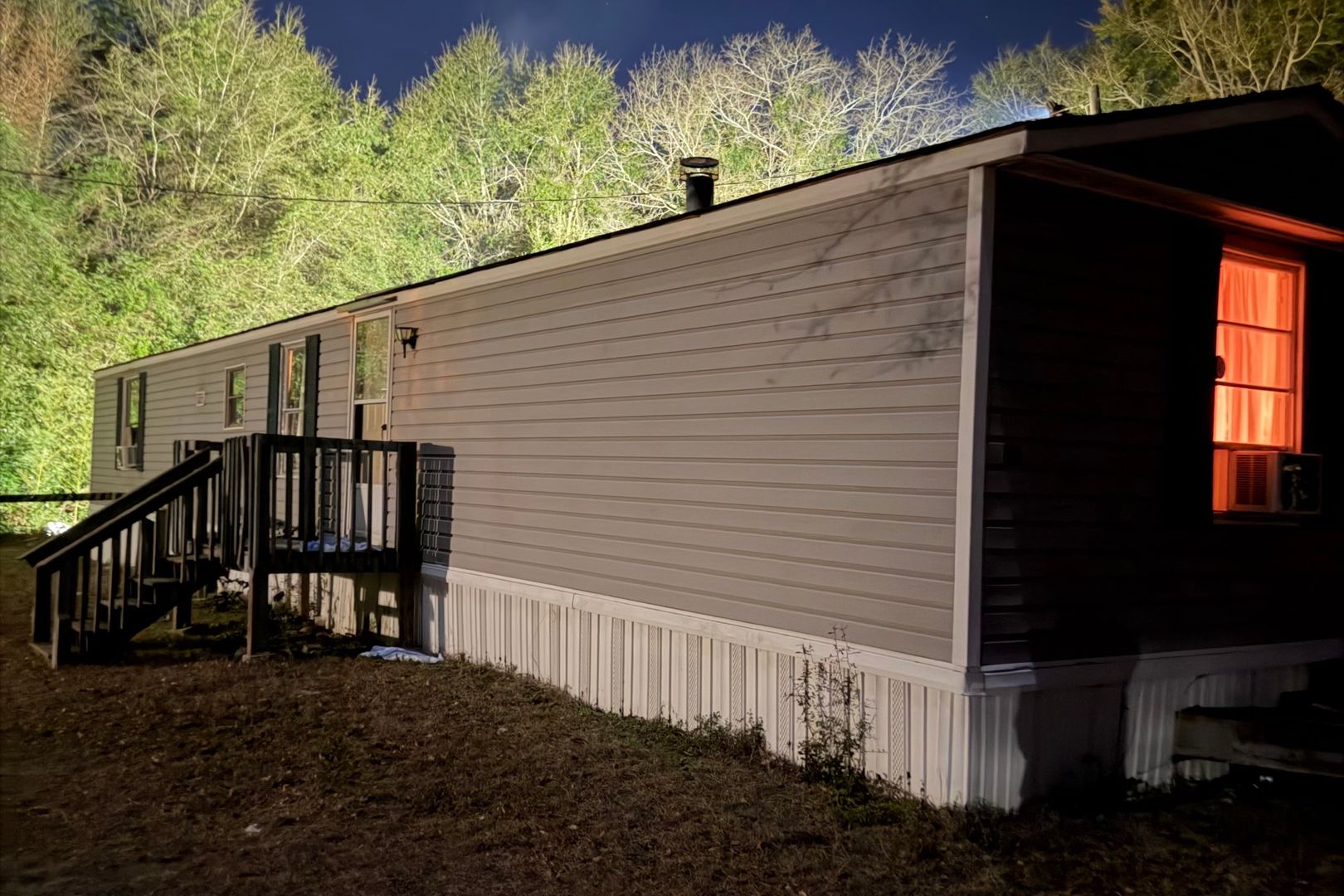 Aiken House: 140 Courtillian Rd