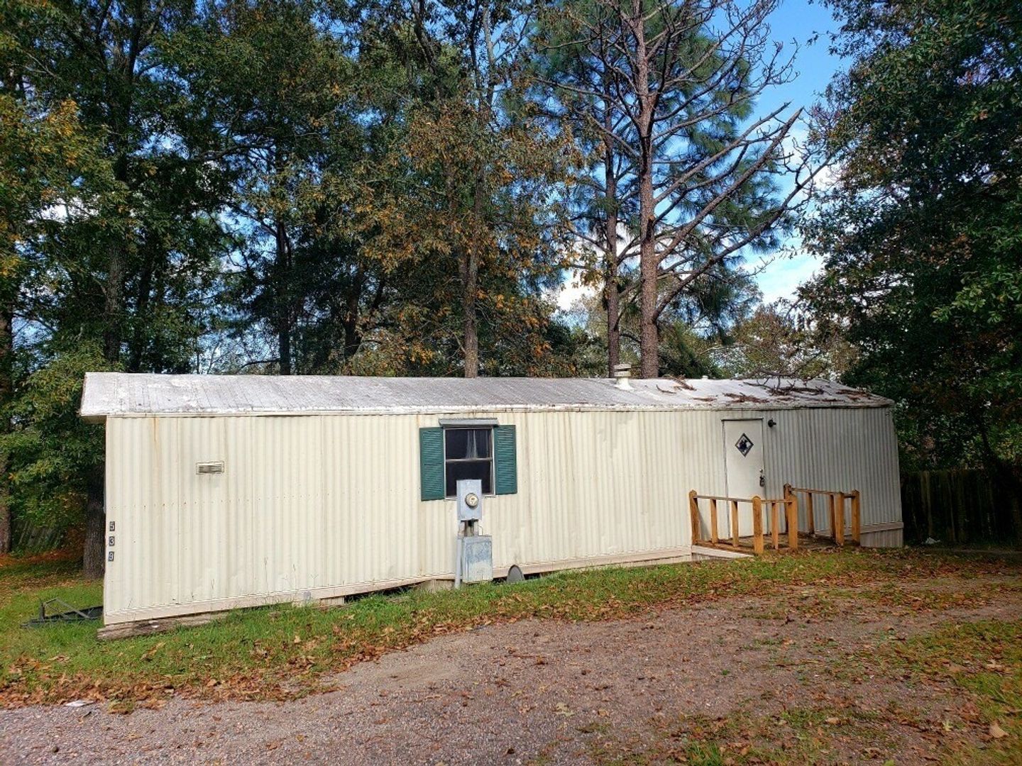 Aiken House: 539 Coconut Circle