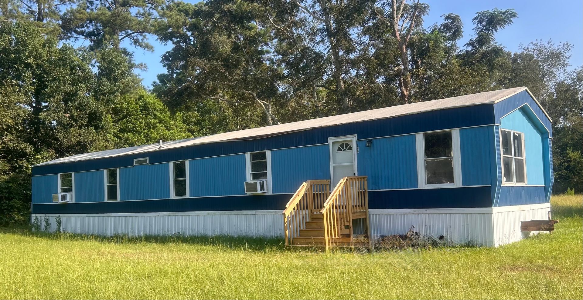 Beech Island House: 186 River Bend Dr