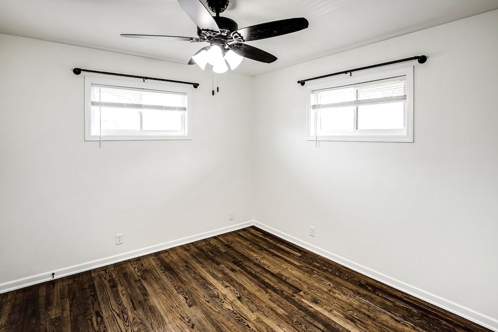 Modern 1-Bed and 1-Bath Apartment in Dundee! 9 of 12