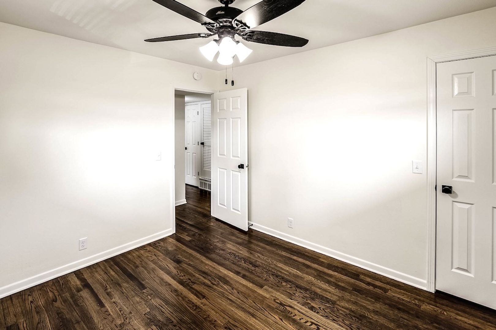 Modern 1-Bed and 1-Bath Apartment in Dundee! 5 of 11