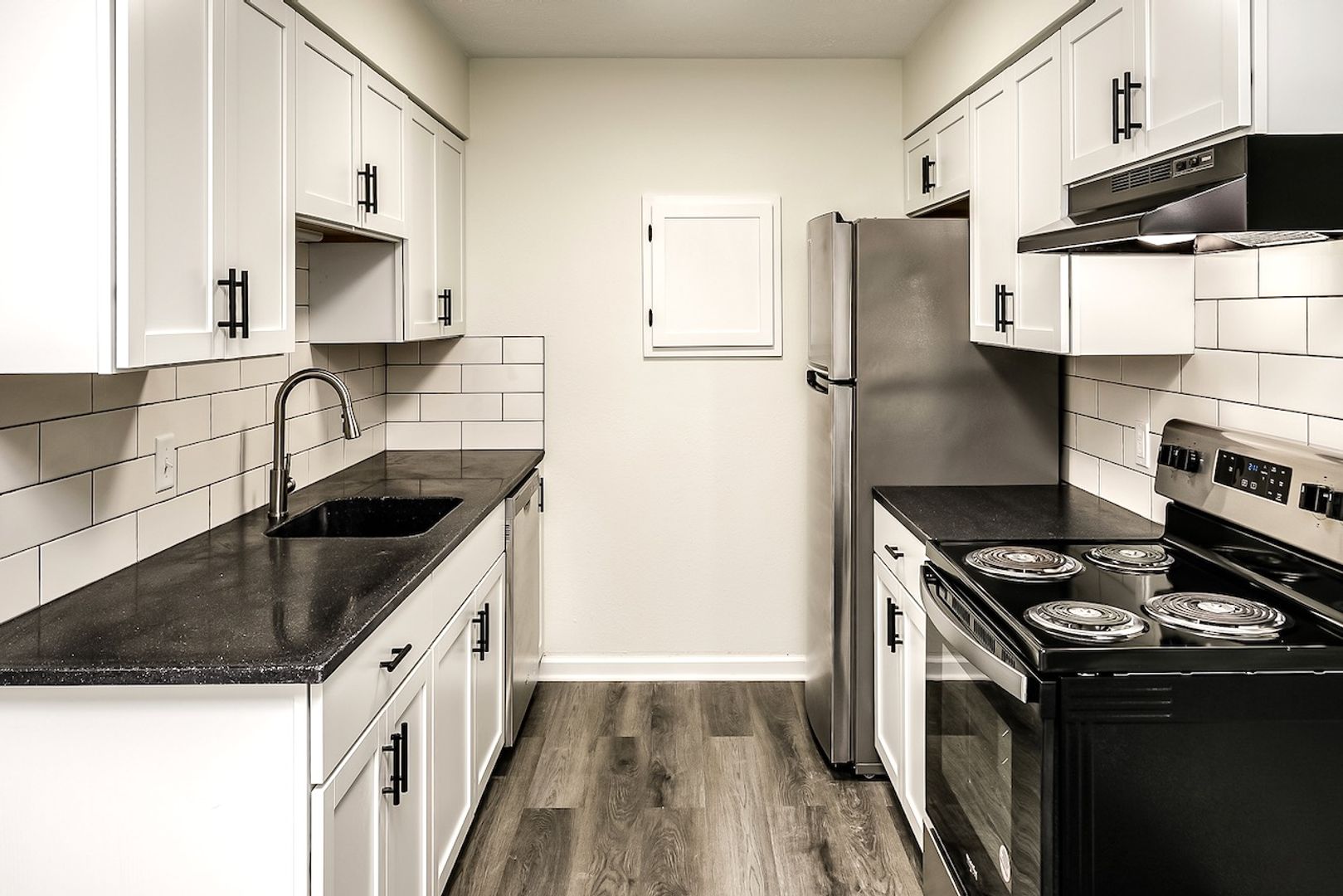 Council Bluffs Apartment: 3760 4th Ave