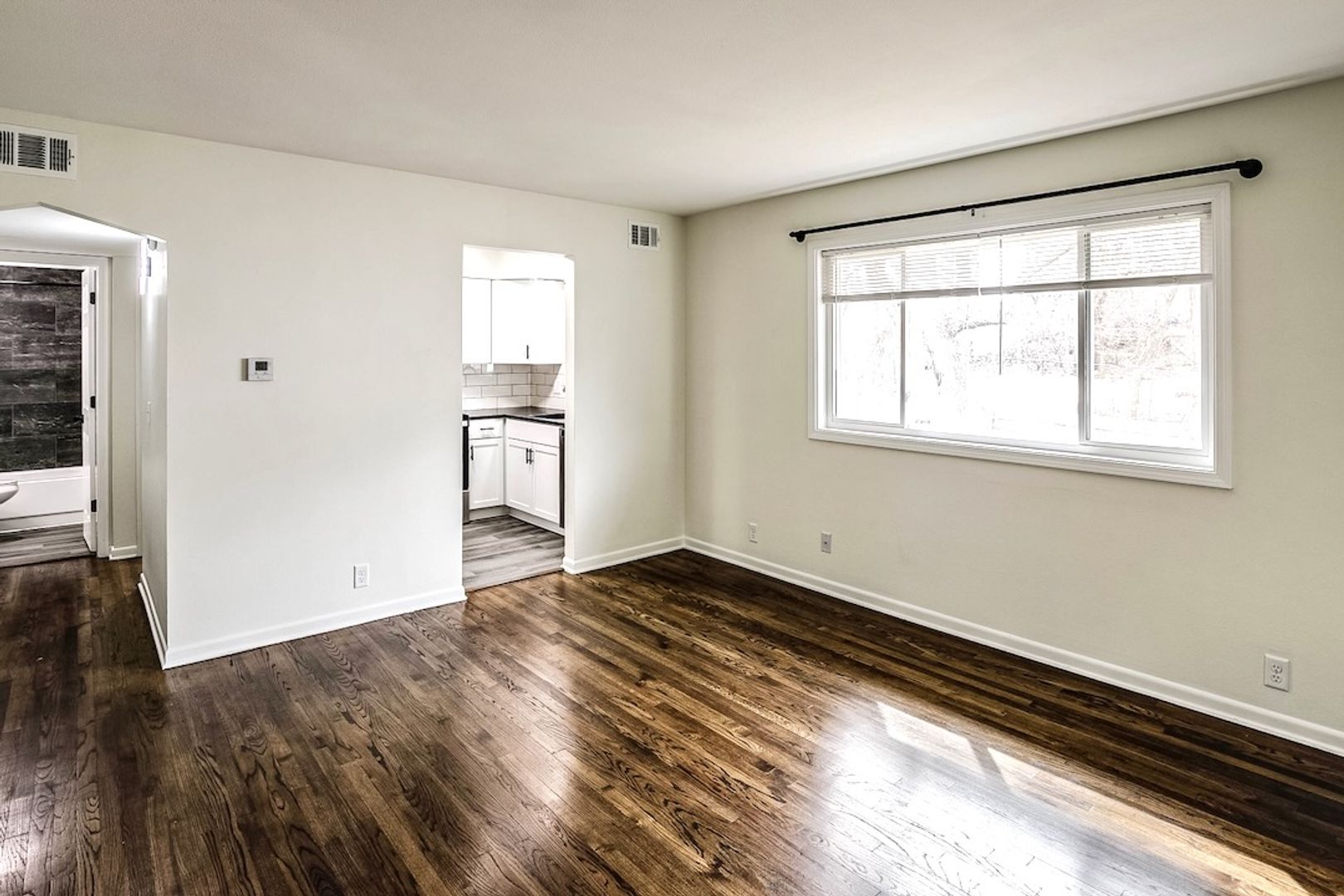 Omaha Apartment: 817 N 47th Street