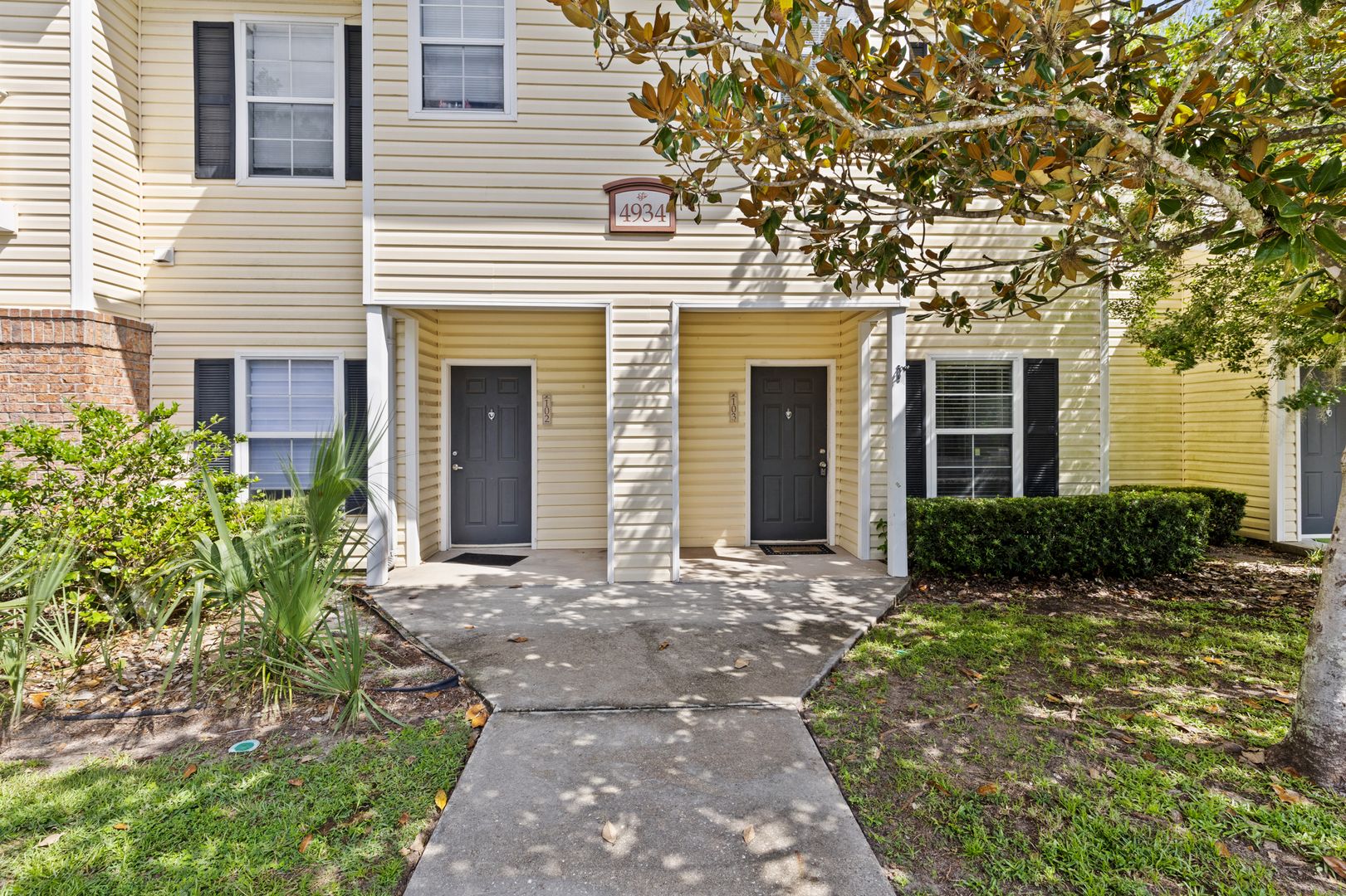 Gainesville House: 4934 NW 43rd Avenue Unit 103