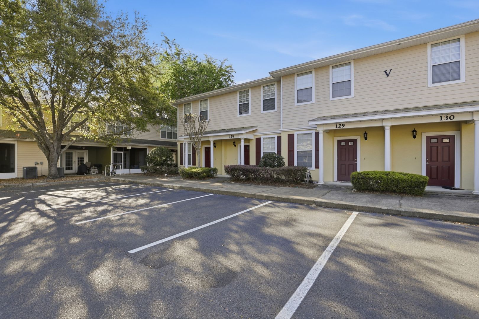 Gainesville Condo: 2508 SW 35 Place, Unit V127