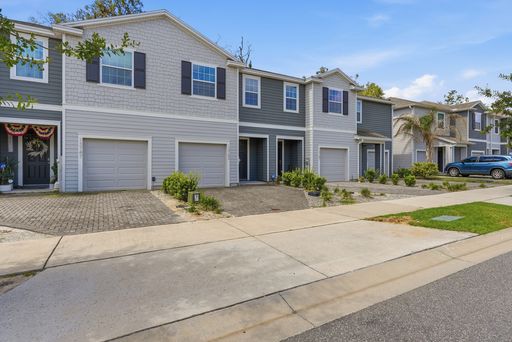 Beautiful Tara Greens Townhome in Newberry