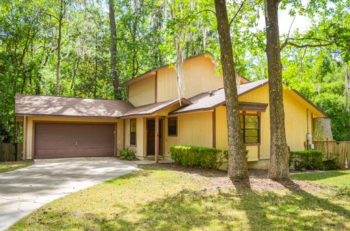 Timberlane Home with Large, Fenced Backyard – photo 1