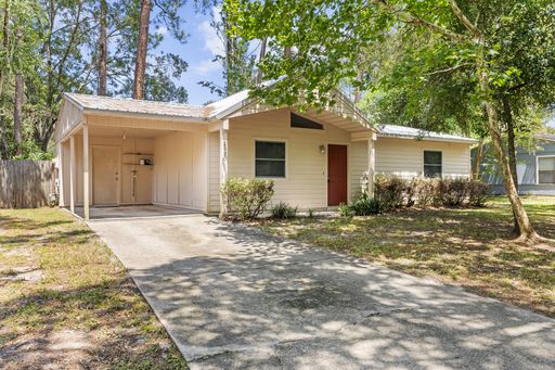 Charming Home in the Serene Springtree Neighborhood – photo 1